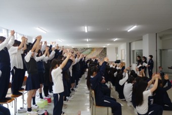 250430高1白応援交歓練習-2
