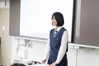 高校1年白　T-Projectの授業が取材されました