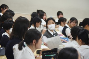 ②