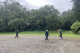 ②