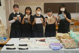 文化祭バザー団体のモニター審査