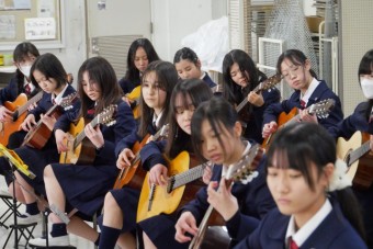 ギター部　クリスマスコンサート🎄