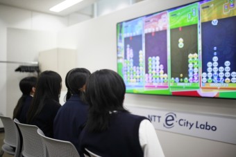013