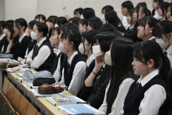 高校1年 紫 T-Projectの活動として、ワークショップを行いました。