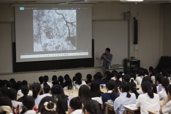 歴史総合の授業にて講演会を行いました