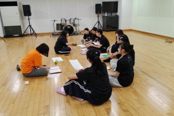 260805ESSg-2
