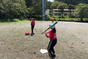 260815softballg34-6d
